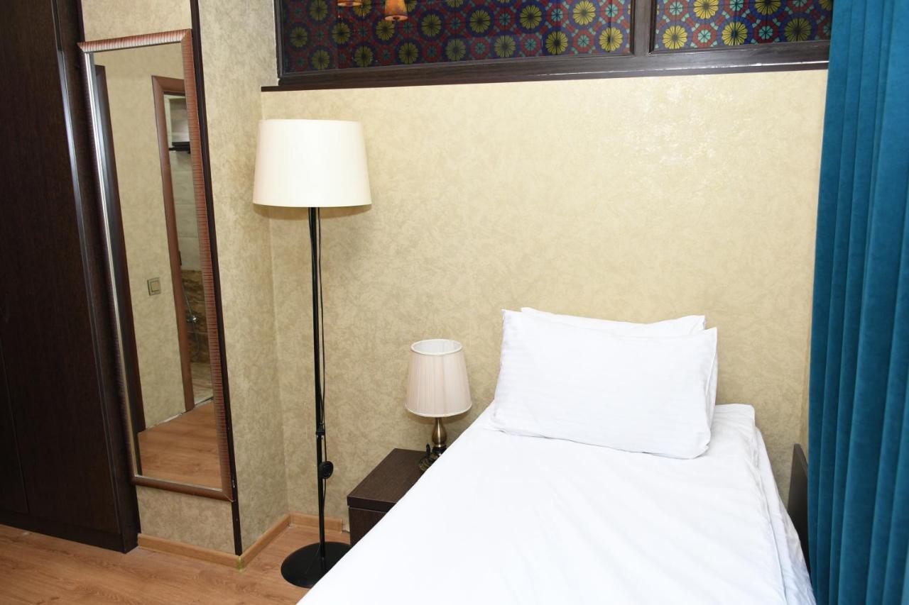 Square Baku Hotel Екстер'єр фото
