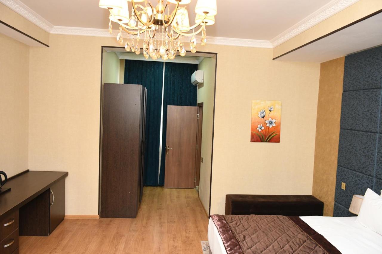 Square Baku Hotel Екстер'єр фото
