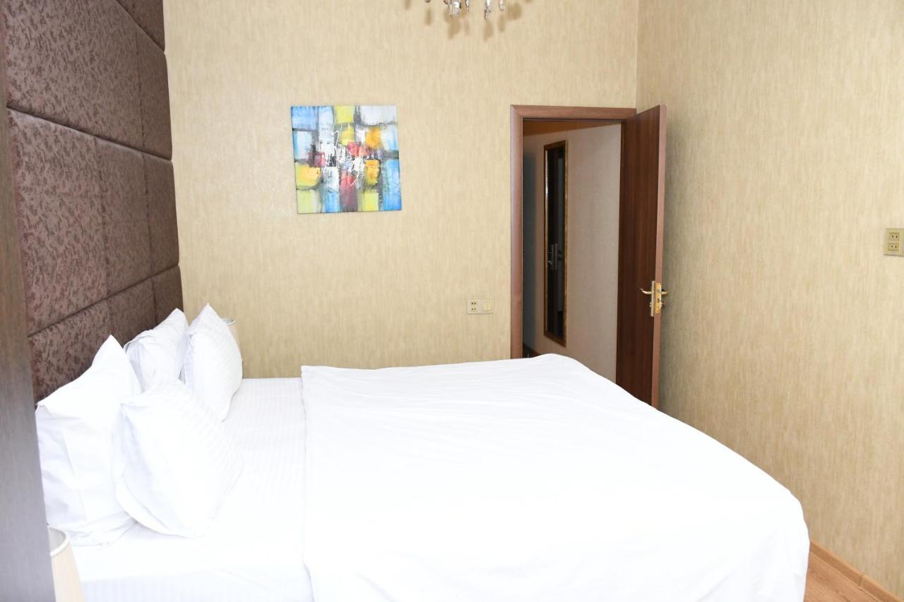 Square Baku Hotel Екстер'єр фото