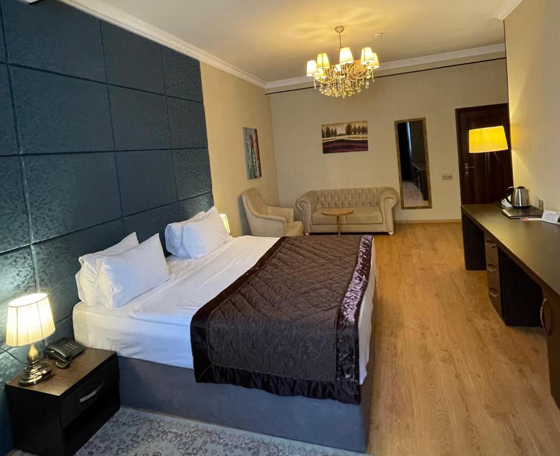 Square Baku Hotel Екстер'єр фото
