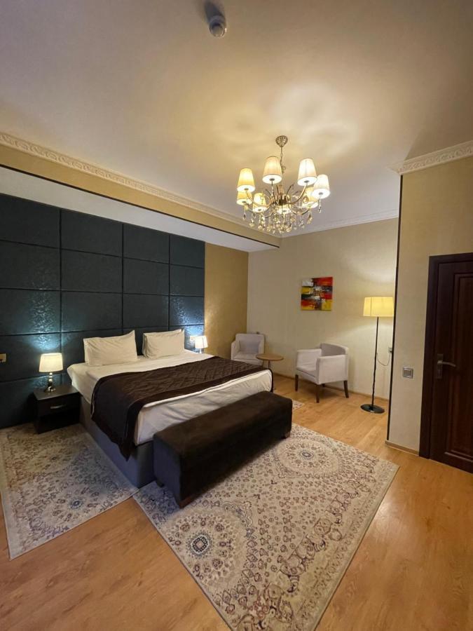 Square Baku Hotel Екстер'єр фото