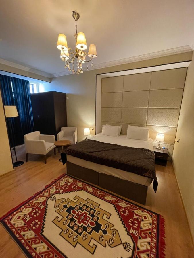 Square Baku Hotel Екстер'єр фото