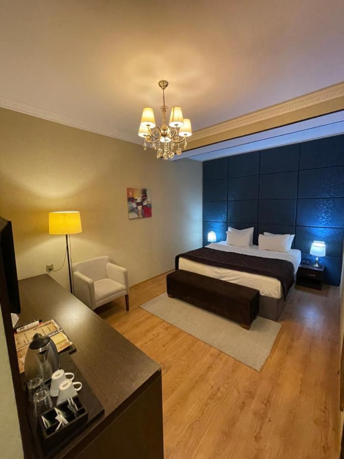 Square Baku Hotel Екстер'єр фото