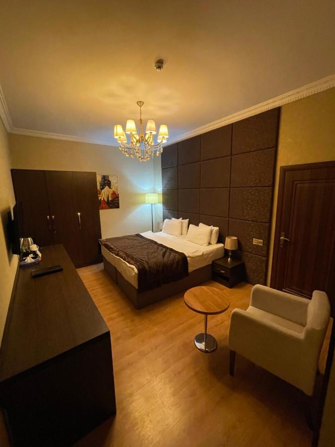 Square Baku Hotel Екстер'єр фото