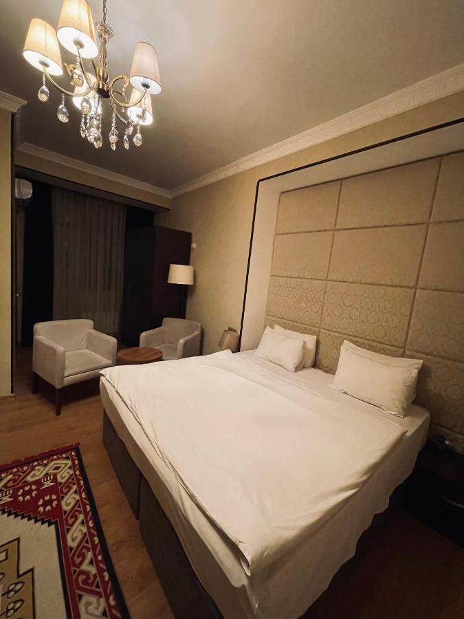 Square Baku Hotel Екстер'єр фото
