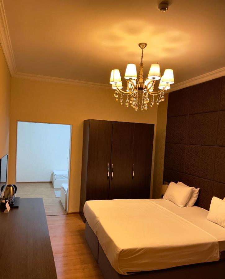 Square Baku Hotel Екстер'єр фото